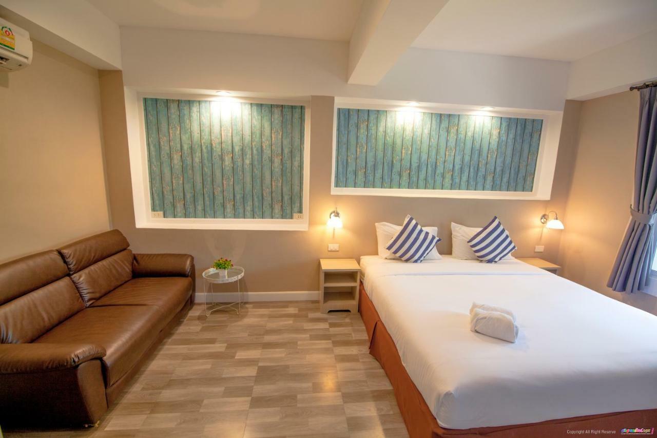 Color Ville Hotel Sha Certified Саконнакхон Екстер'єр фото