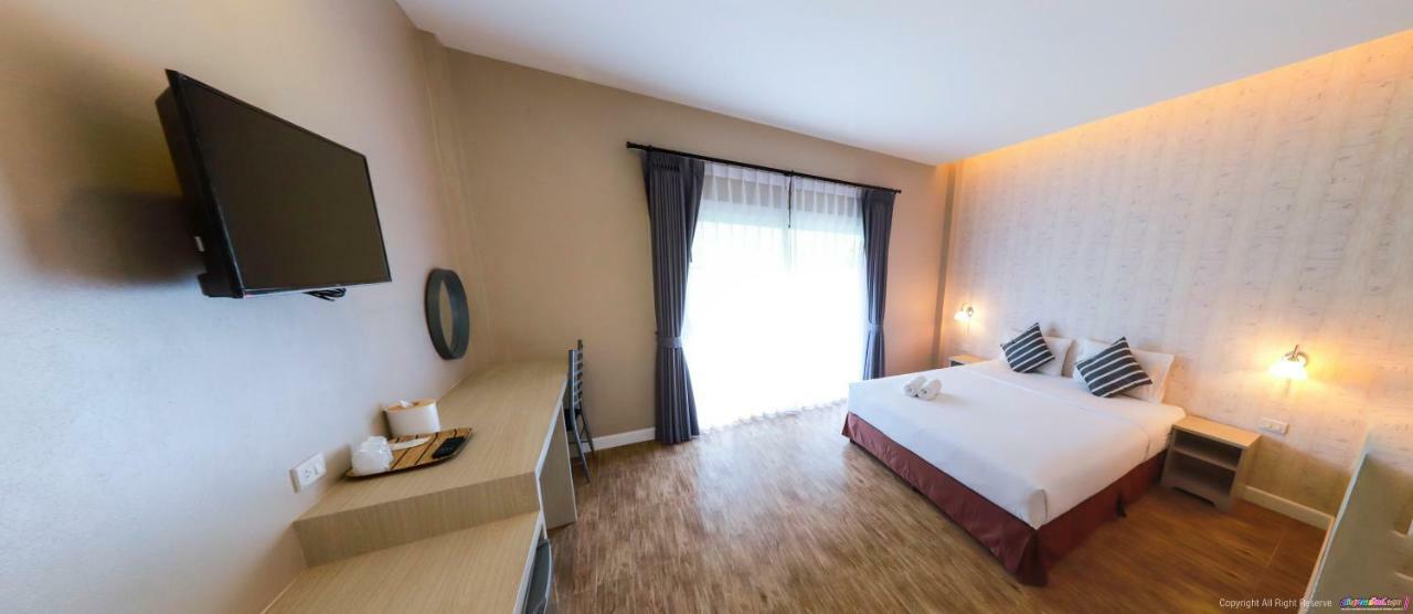 Color Ville Hotel Sha Certified Саконнакхон Екстер'єр фото